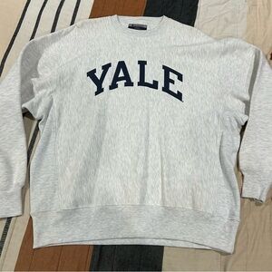 Vintage NWT Champion Reverse Weave Yale University Crewneck Sweatshirt